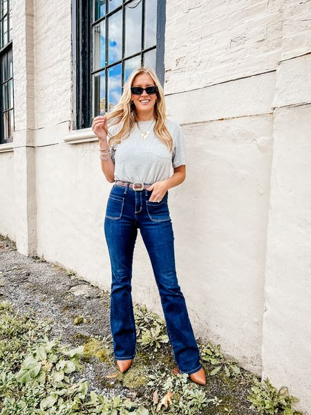 Denim
Flare jeans
Fall style
Brown booties

#LTKfindsunder100 #LTKworkwear #LTKstyletip