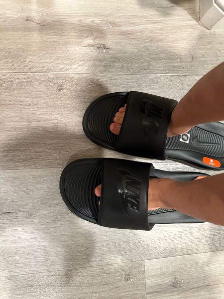 Husbands Nike slip on sandals except….those are not hubbys feet🤣

#LTKmens #LTKSpringSale #LTKshoecrush