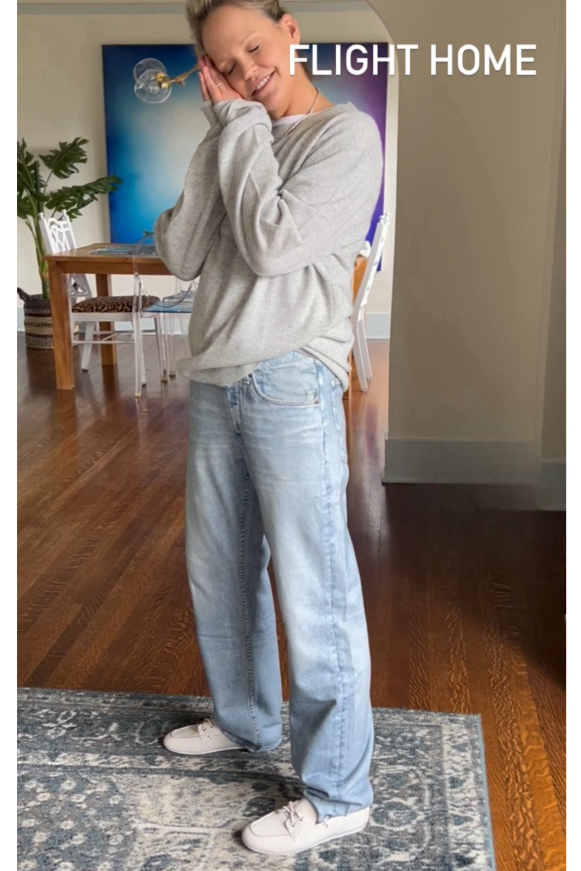 Cozy comfy 

Sweatpant jeans Men’s size 30 - sweatshirt and T size medium and shoes try to size 

@bloomingdales #bloomingdales #sponsored @aquabrandofficial 