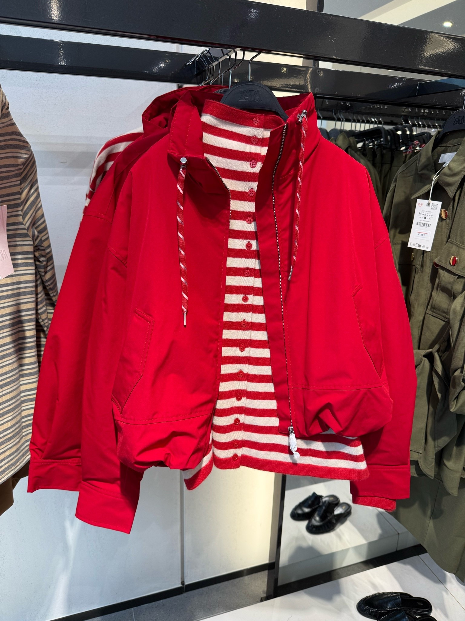 RED WATER PROOF JACKET STRIPY TIES❤️‍🔥
New in zara miu miu style stripe funnel neck autumn transition

#LTKautumn #LTKstyletip