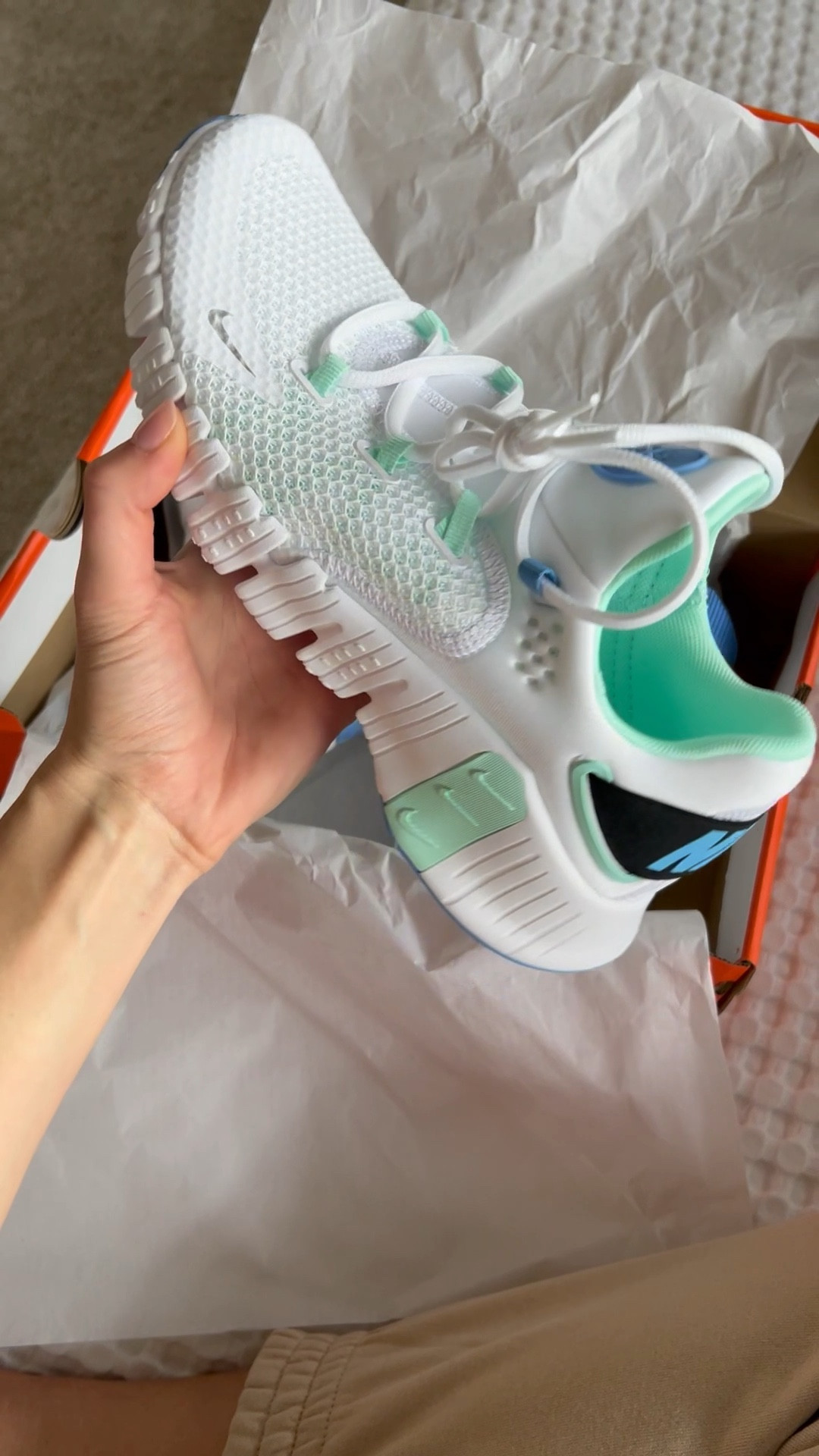 Nike Free Metcon 4 
The color combo is fresh 👟 🤍

#LTKworkwear #LTKfit #LTKsalealert