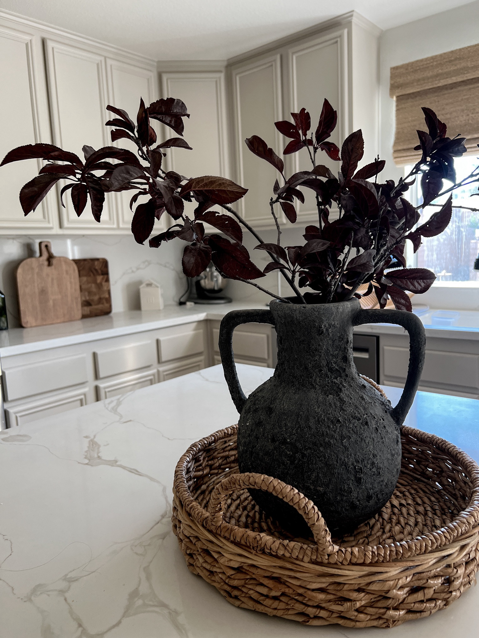 Summer to Fall Home Decor || linked similar greenery below

Xo, Sandroxxie by Sandra www.sandroxxie.com | #sandroxxie 

#LTKHome #LTKSeasonal #LTKFindsUnder100