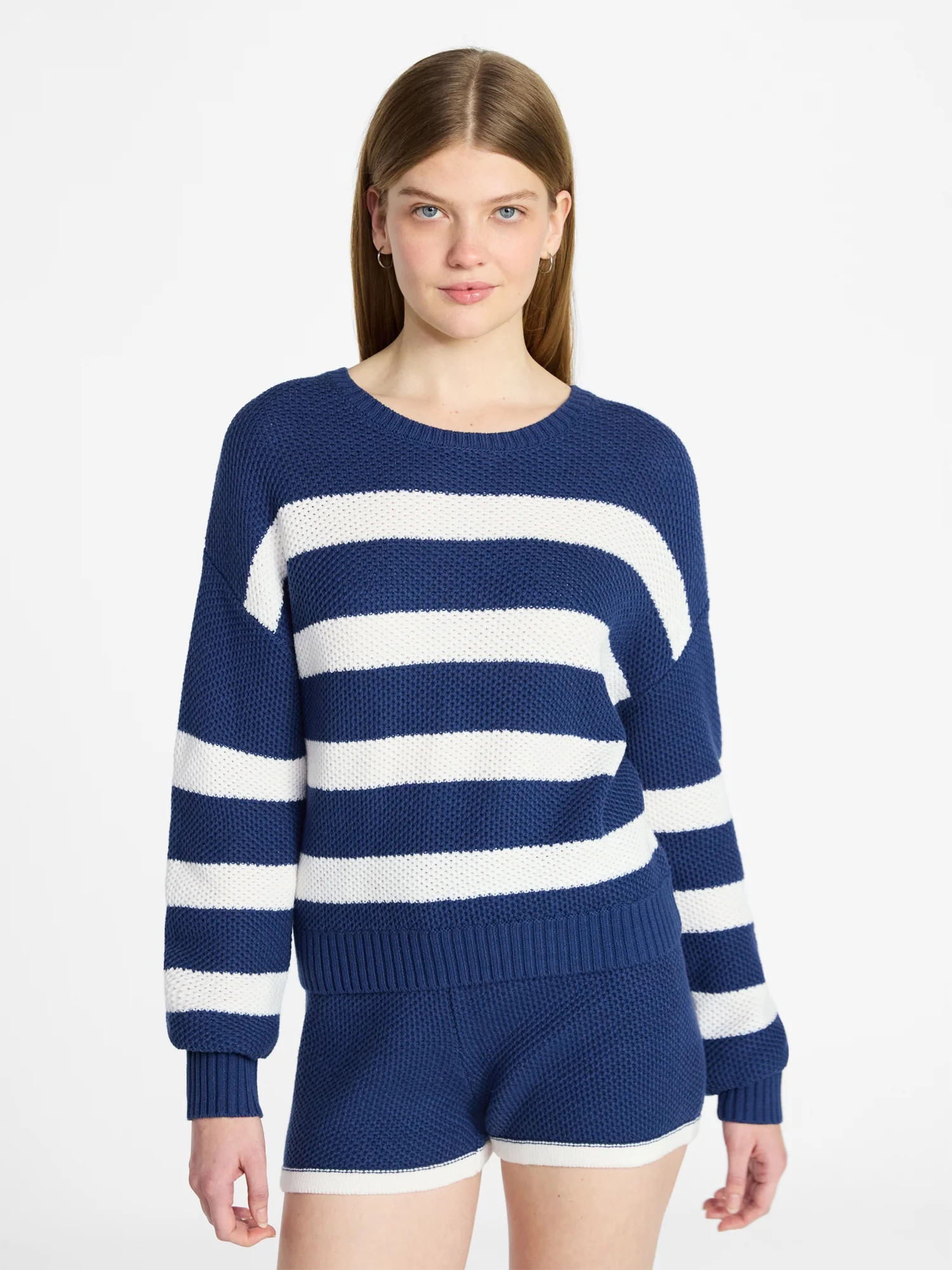 No Boundaries Drop Shoulder Crewneck Pullover Top and Shorts Set, 2-Piece, Women's XXS-XXL | Walmart (US)