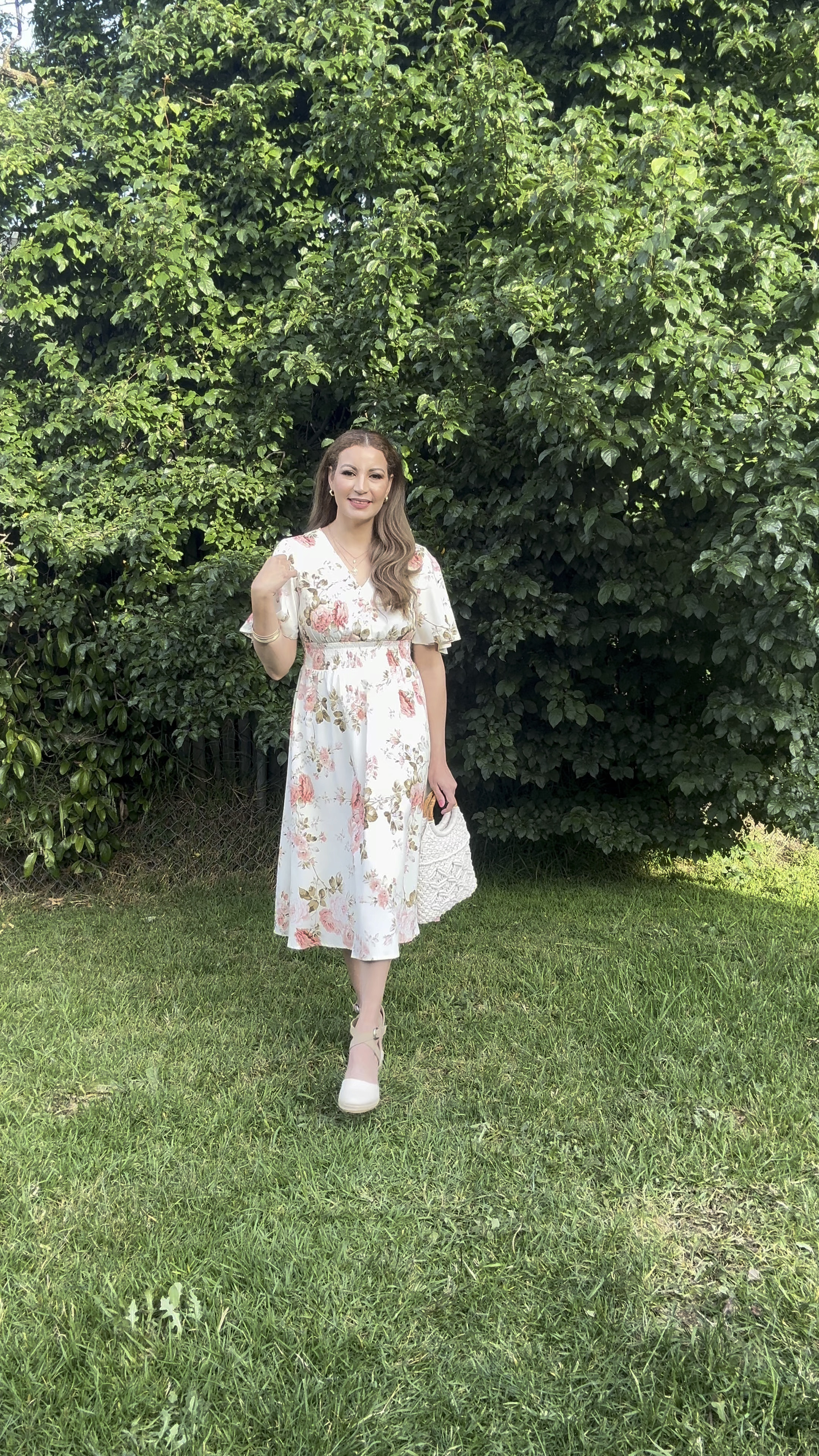 SHENHE Vestido midi de verano bohemio con cuello en V y manga corta para mujer.
Size:M

#LTKVideo #LTKSeasonal #LTKStyleTip