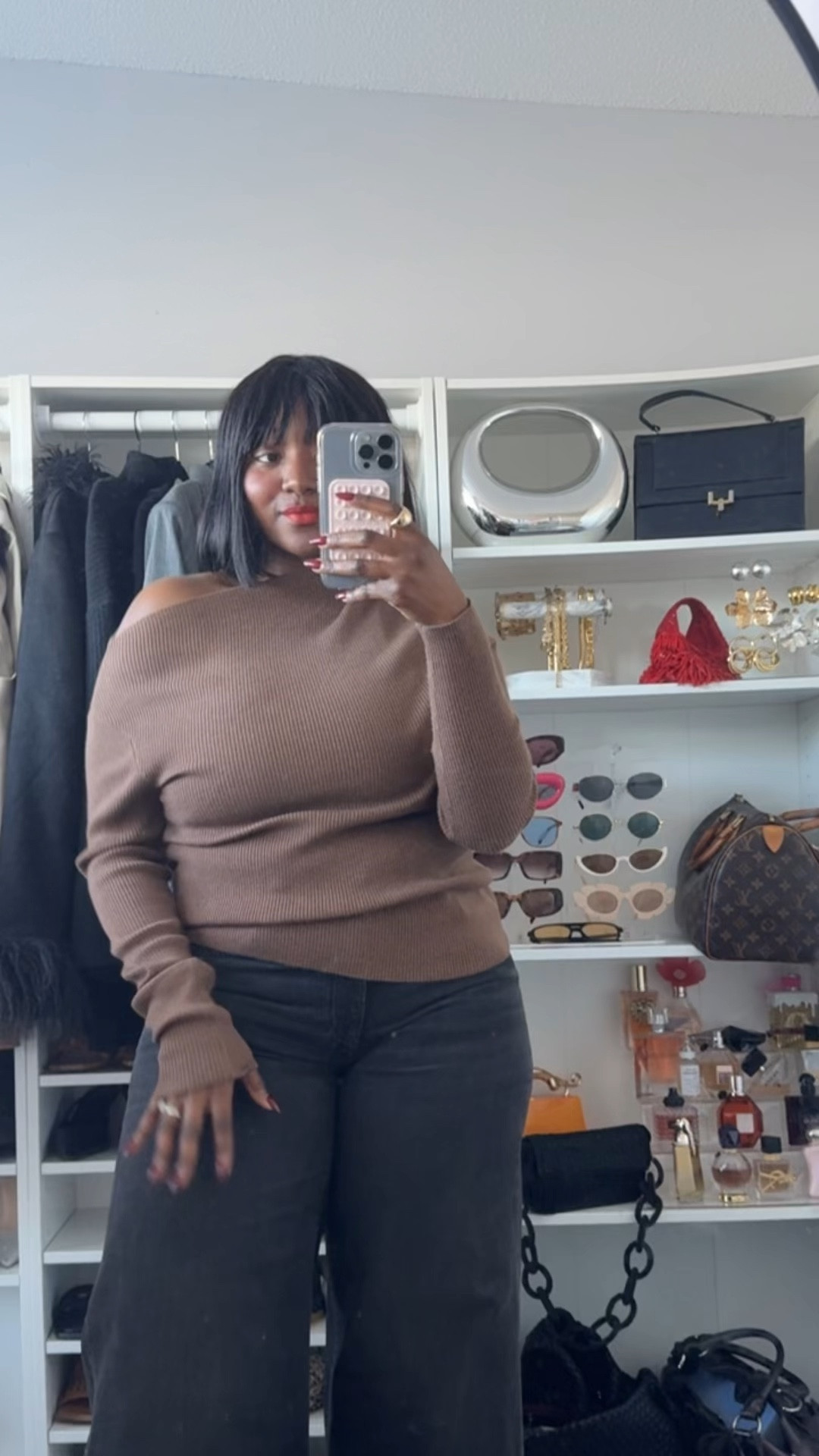 This shirt just takes it!! It’s so chic and affordable. 

#LTKStyleTip #LTKSaleAlert #LTKMidsize