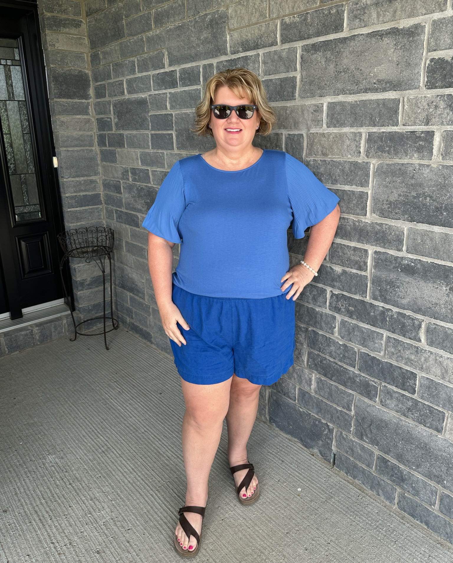 Blue summer shorts outfit.
#shortsoutfit
#shorts
#casualoutfit
#summeroutfit
#gauzeshorts
#oldnavy
#talbots
#mephisto
#plussize
#petite
#over50
#ltkcanada


#LTKOver40 #LTKFindsUnder50 #LTKPlusSize