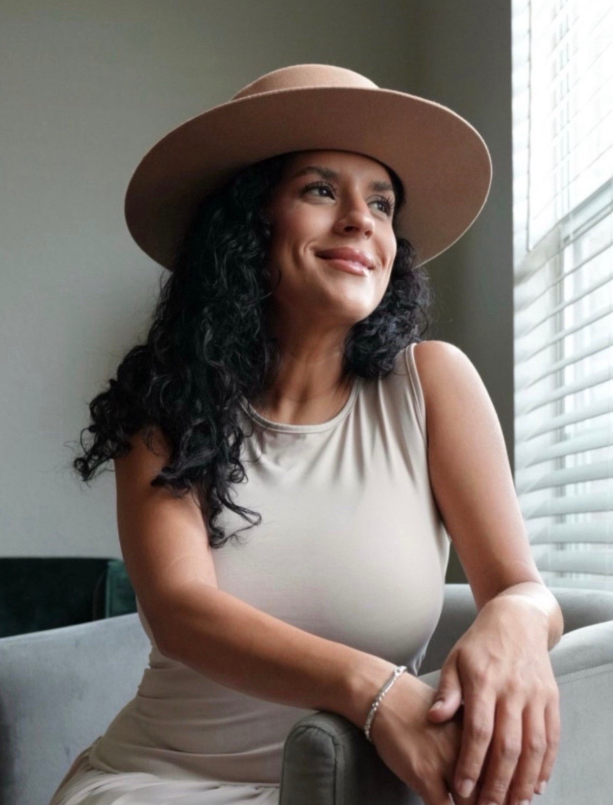 The hat really pulled it all together 🤎

#hatstyle #accessorymoment #neutralstyle

#LTKdayinmylife #LTKSeasonal #LTKstorytime