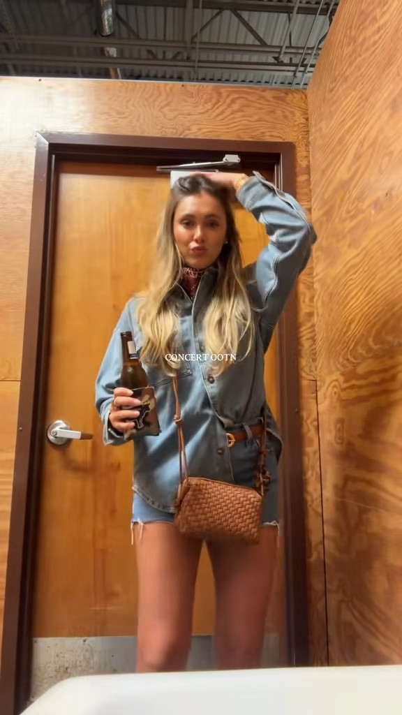 classic country concert denim fit #madewell #concertoutfit

#LTKBeauty #LTKSaleAlert #LTKStyleTip