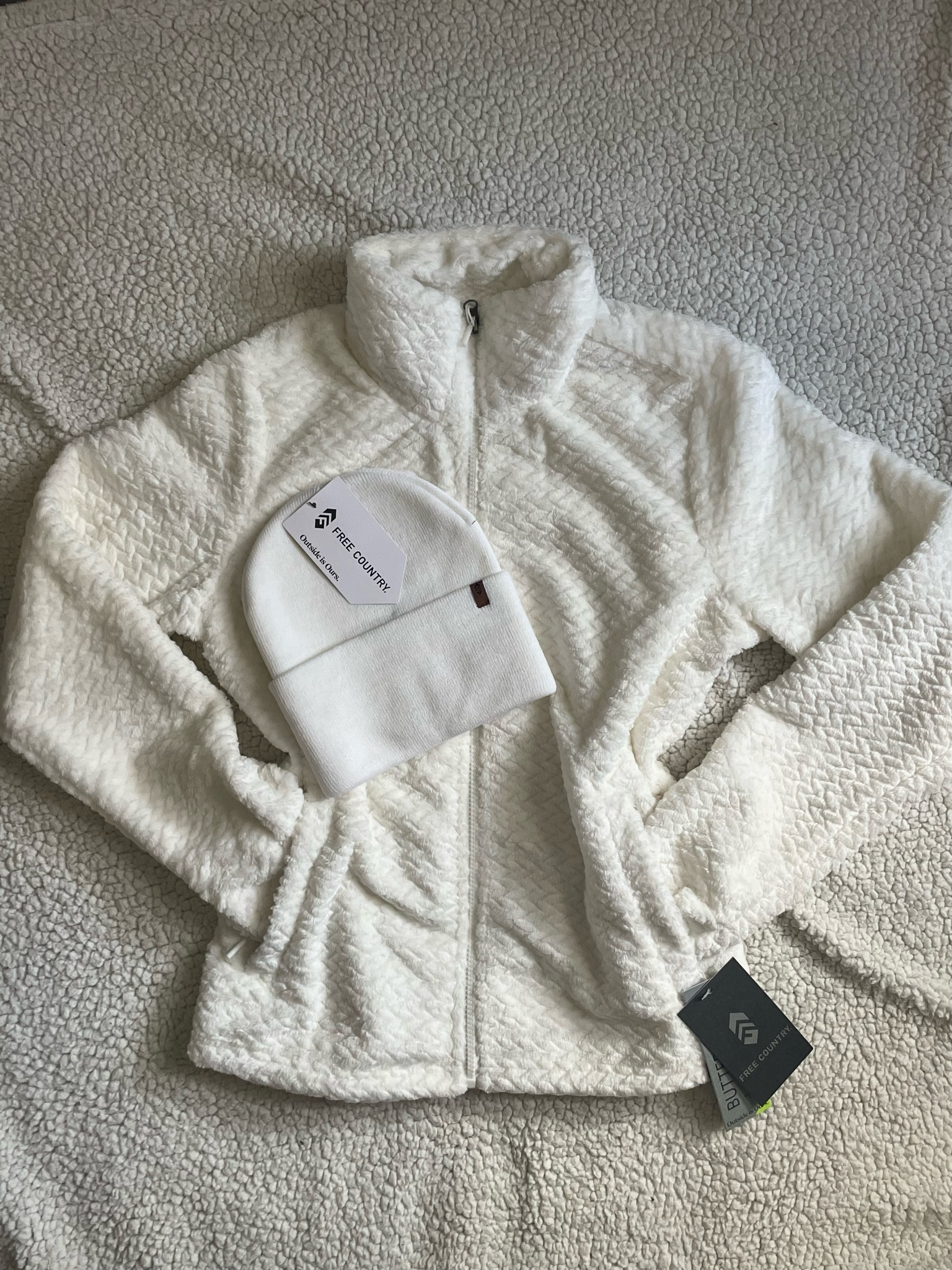 Cozy White Jacket for Winter! From Free Country. Use code KAYLYN15 for 15% off! 

#LTKFindsUnder100 #LTKSeasonal