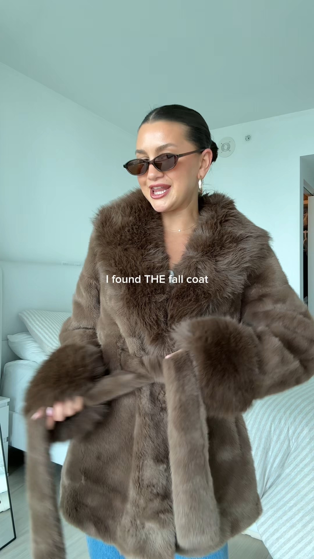 The PERFECT coat🍂 


#FallFitCheck
#AutumnOutfits
#FallFashionInspo
#CozyGirlSeason
#OOTDFall
#ChicForFall
#PumpkinSpiceStyle
#LayeredLooks
#NYCFallFashion
#StyledForAutumn 

#LTKHoliday #LTKU #LTKSeasonal