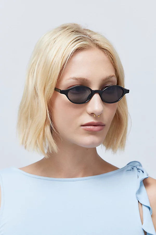 Urban Renewal Vintage Bitz Oval Sunglasses | Urban Outfitters (US and RoW)