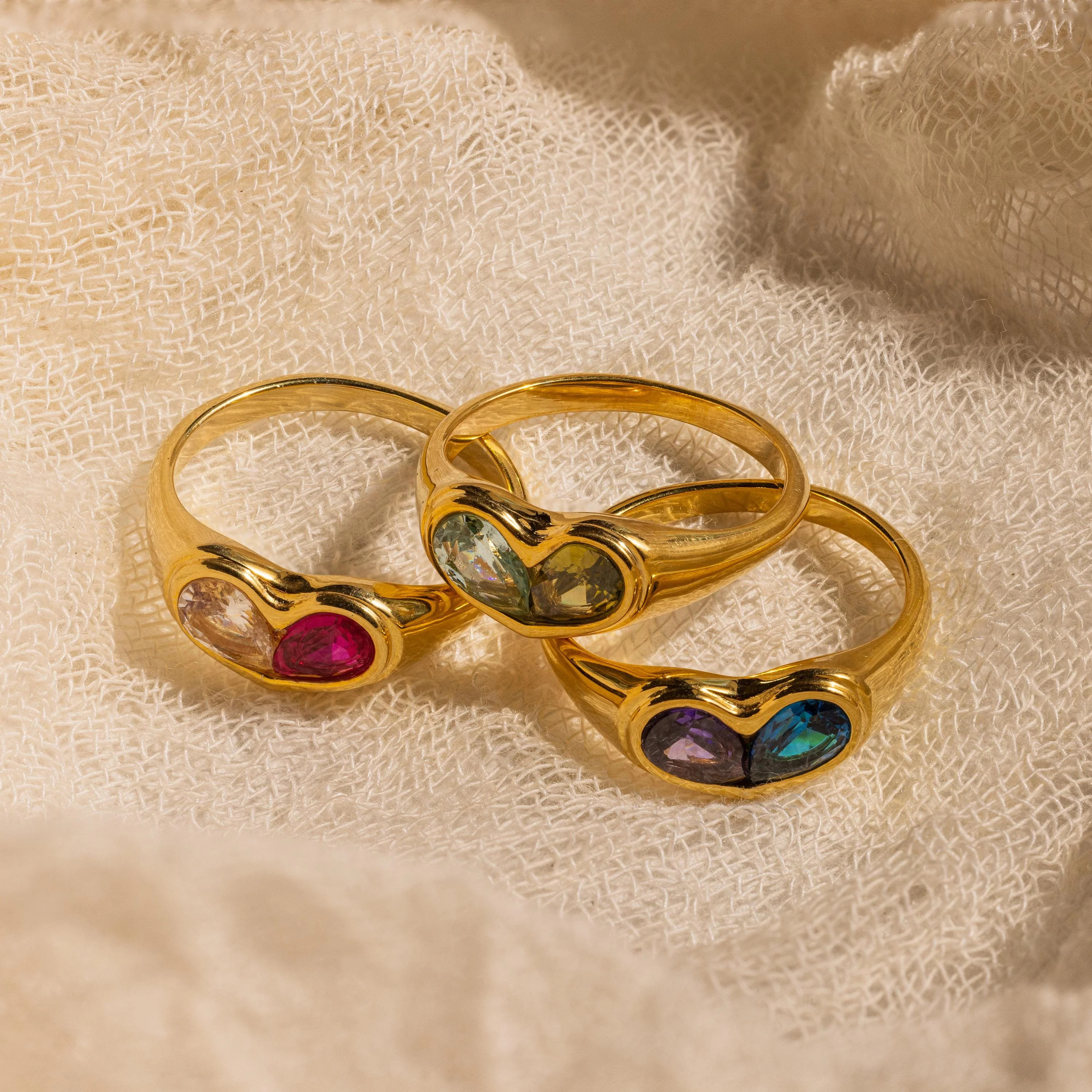 Birthstone Heart Signet Ring | Caitlyn Minimalist