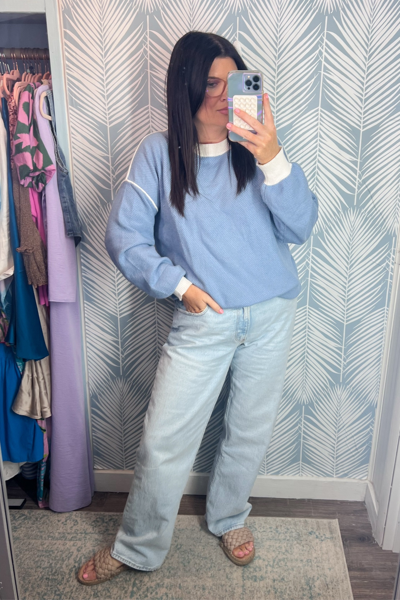 Casual comfy mom style
Jeans 29 

#LTKMidsize #LTKFindsUnder100 #LTKOver40