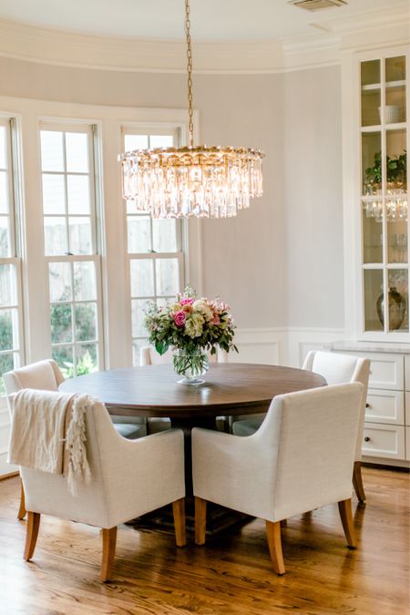 Dining nook!

#LTKHome #LTKFindsUnder50 #LTKStyleTip