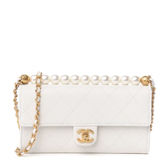 CHANEL

Lambskin Quilted Chic Pearls Clutch With Chain White


373 | Fashionphile