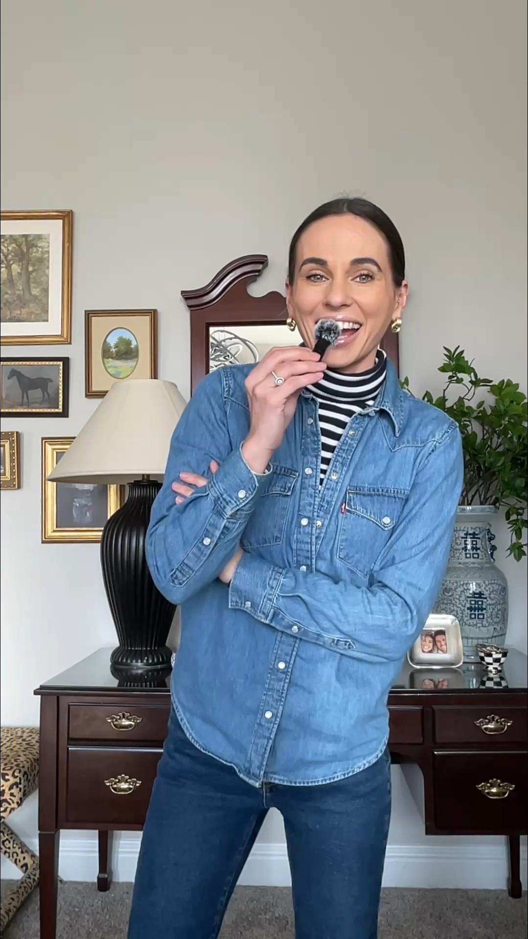 A little old money inspired thrift haul and a few things to add to my crystal and silver collection.  
#nancymeyers #Nancy MeyersAesthetic #ralphlauren #ralphlaurenaesthetic
#ClassicStyle

#LTKHome #LTKdayinmylife #LTKmorningroutine