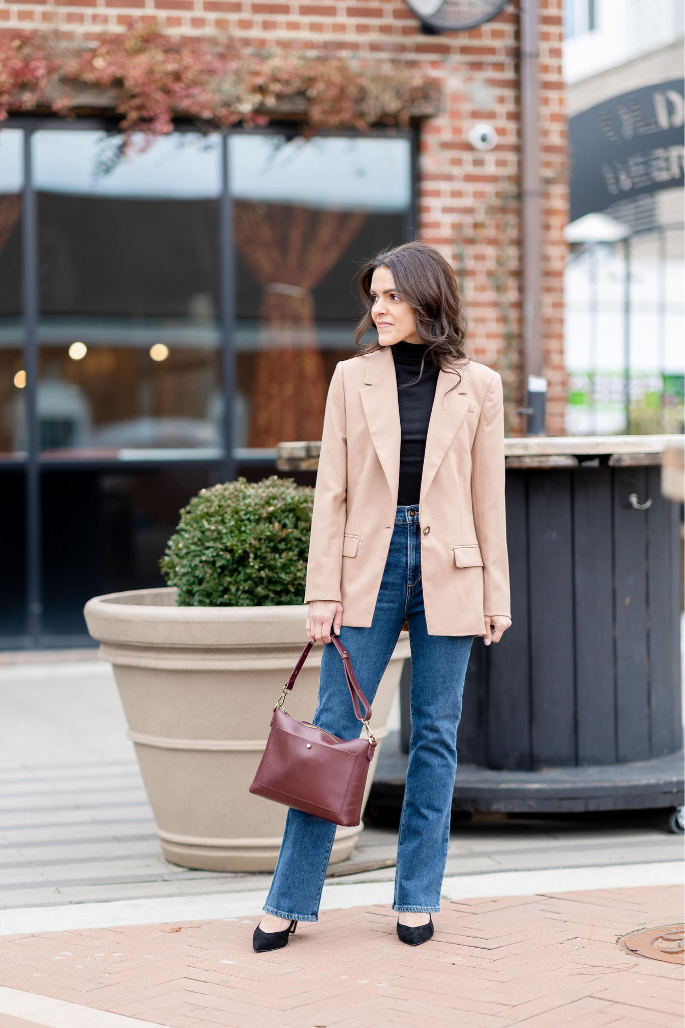 Thanksgiving outfit idea | tan blazer, high rise bootcut jean, turtleneck, black pumps 

#LTKstyletip