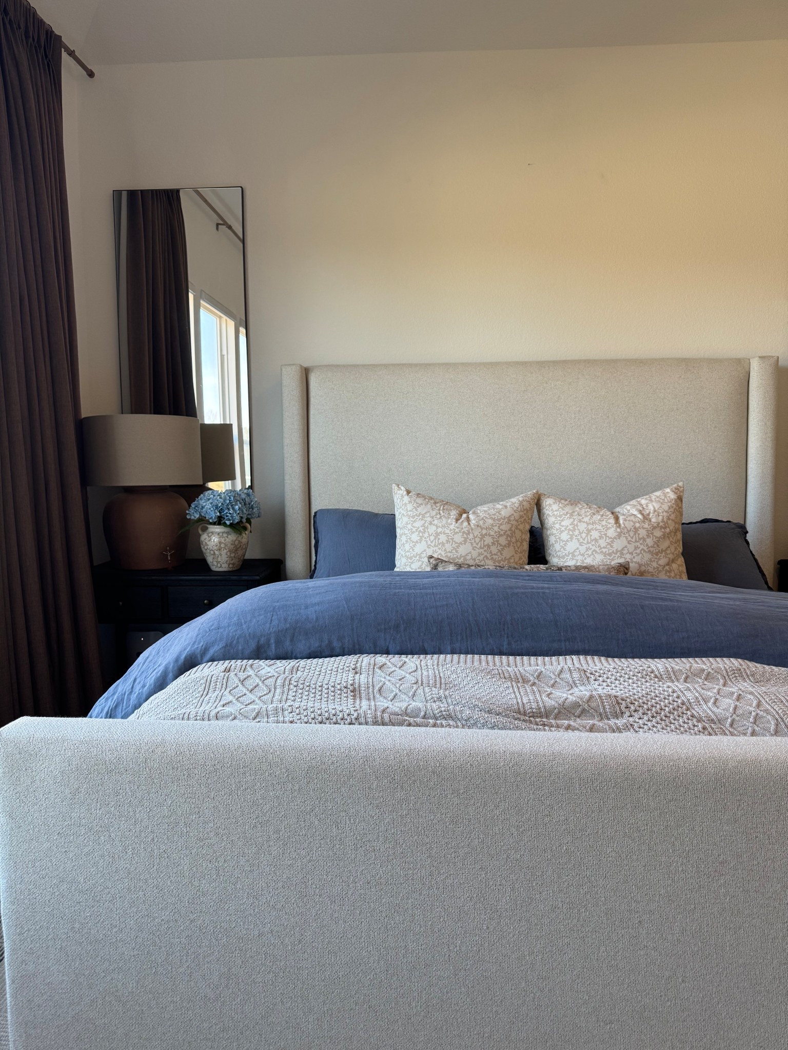 Bedroom, bedroom reset, duvet cover, duvet insert, lamp, rug, master bedroom, lighting, curtains, pillow insert 