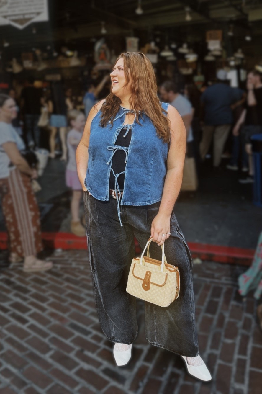 DENIM ON DENIM 💙🖤

#LTKPlusSize