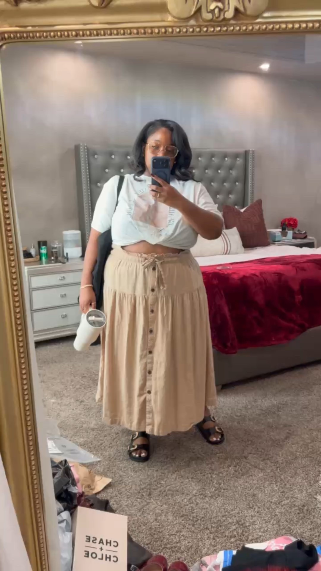 ✨ My go-to casual plus size outfit lately! Super easy to throw on and still feel put together. 

Top: Beauty Disclaimer
Skirt: Target (old) — linked similar options
Shoes: Dolce Vita
Shades: 12PM Studios
Cup: Hydrojug

#LTKgrwm #LTKPlusSize #LTKootd