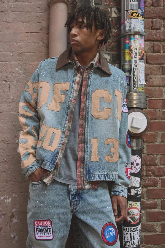 Straight Flared Paint Splatter Applique Gusset Jeans & Oversized Boxy Paint Splatter Applique Den... | boohooMAN (DE, IE & UK)