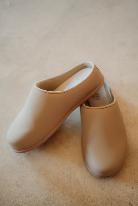 Mule shoes

Fall outfits

fall fashion  casual outfit  sweater  fall trends  vest  lululemon fashion  sweatshirt  fall transitional outfits  activewear  athlesiure  cozy outfits  belt bag

#LTKStyleTip #LTKActive #LTKShoeCrush