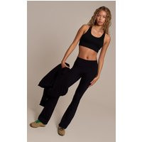 Black Ultimate Sculpt Flare Yoga Pants | PrettyLittleThing US