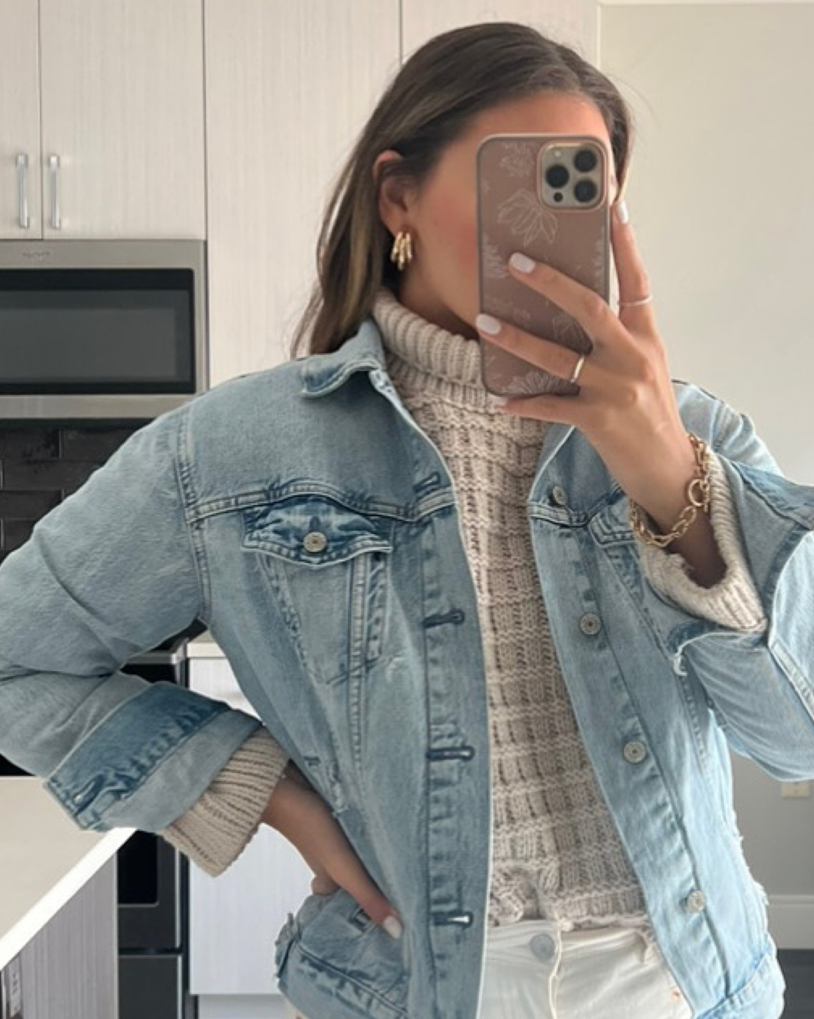 These are definitely my new favorite earrings that I snagged from Target 🎯 Despite the intimidating size, they don’t feel heavy on my ears and aren’t uncomfortable! I could wear them all day! 🥰 



#target #targetstyle #falloutfit #fall #winter #winteroutfit #colorado #coloradooutfit #mountains #holiday #holidayvacation #holidayoutfit #chelseaboots #denimjacket #turtleneck #mockturtleneck #chunkysweater #oversizedsweater #whitepants #whitewidelegpants #LTKgiftguide #gift #giftidea #gap #shein #HMxme #HM #H&M #amazon #amazonfashion 

#LTKfit #LTKsalealert #LTKGiftGuide #LTKstyletip