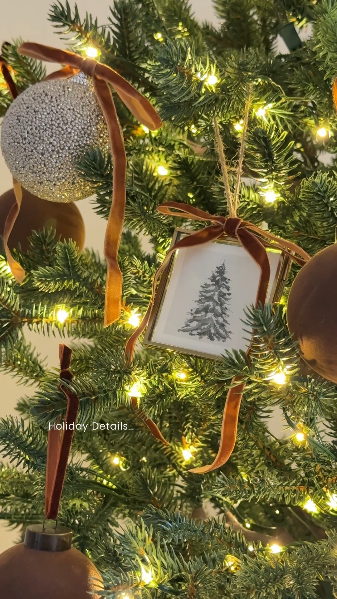 subtle & intentional holiday details 🥰

#LTKhome #LTKholiday #LTKsale