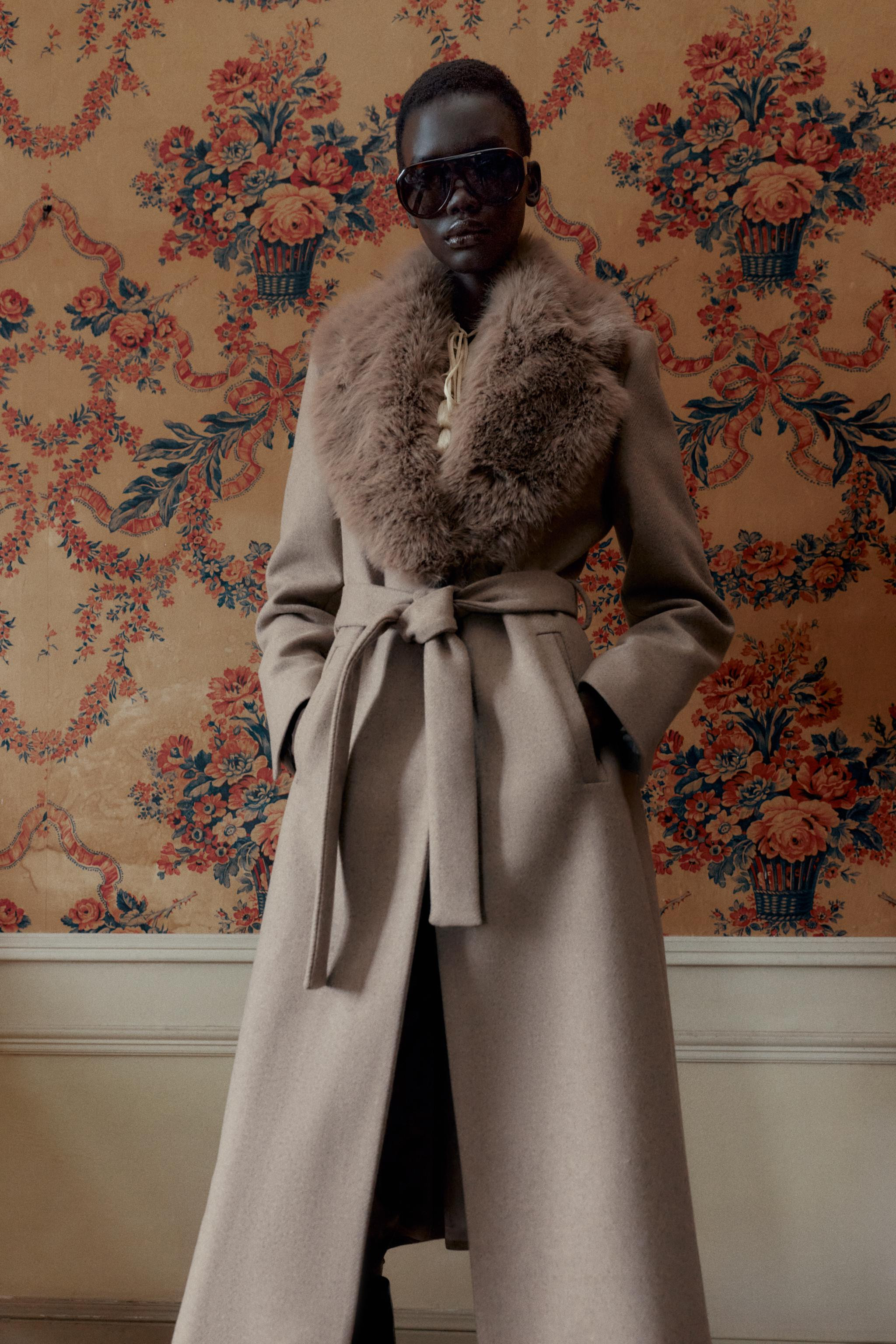 WOOL COAT WITH FAUX FUR LAPEL AND BELT | Zara US