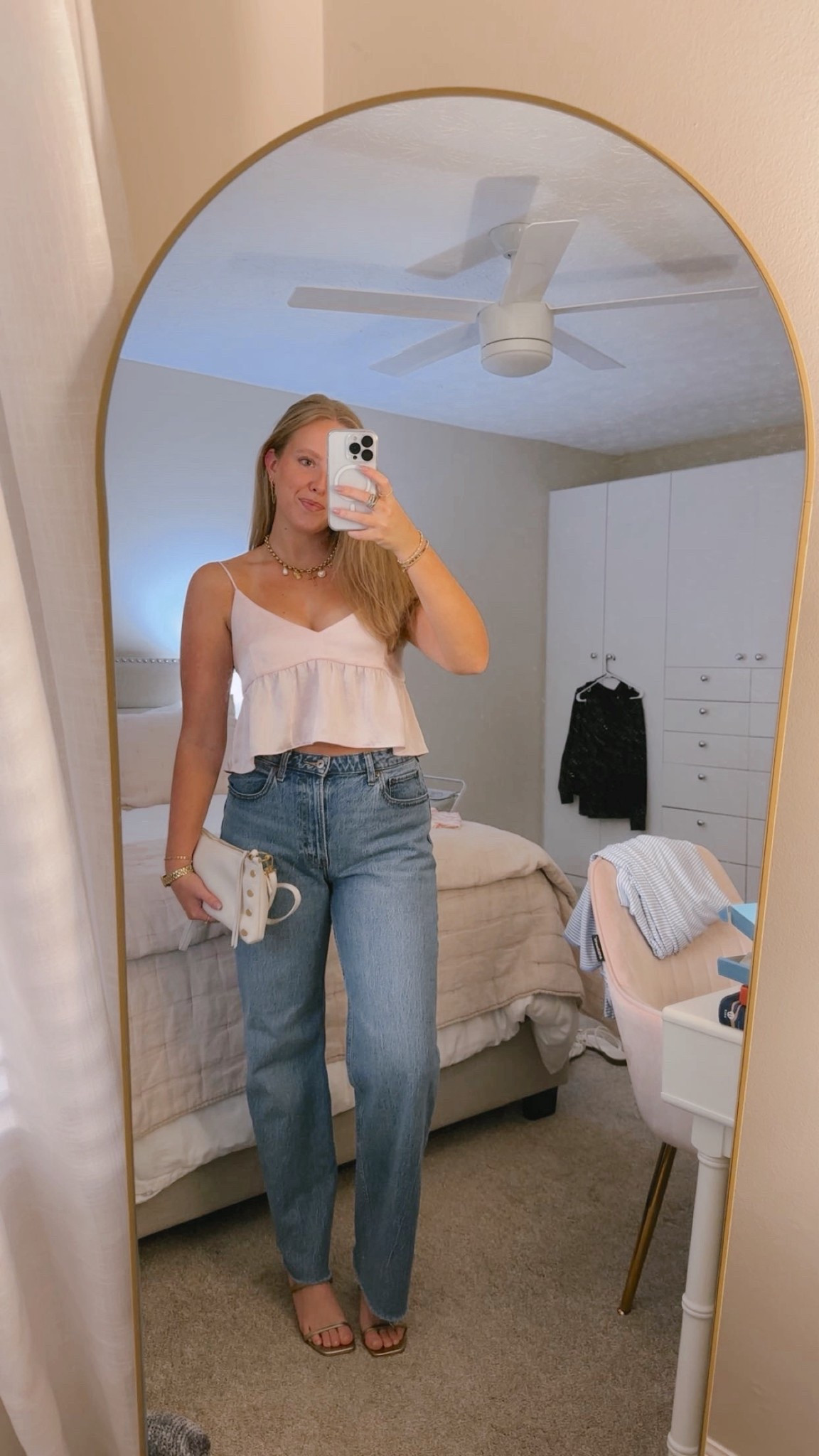 Pretty in pink! One of my favorite tops💗