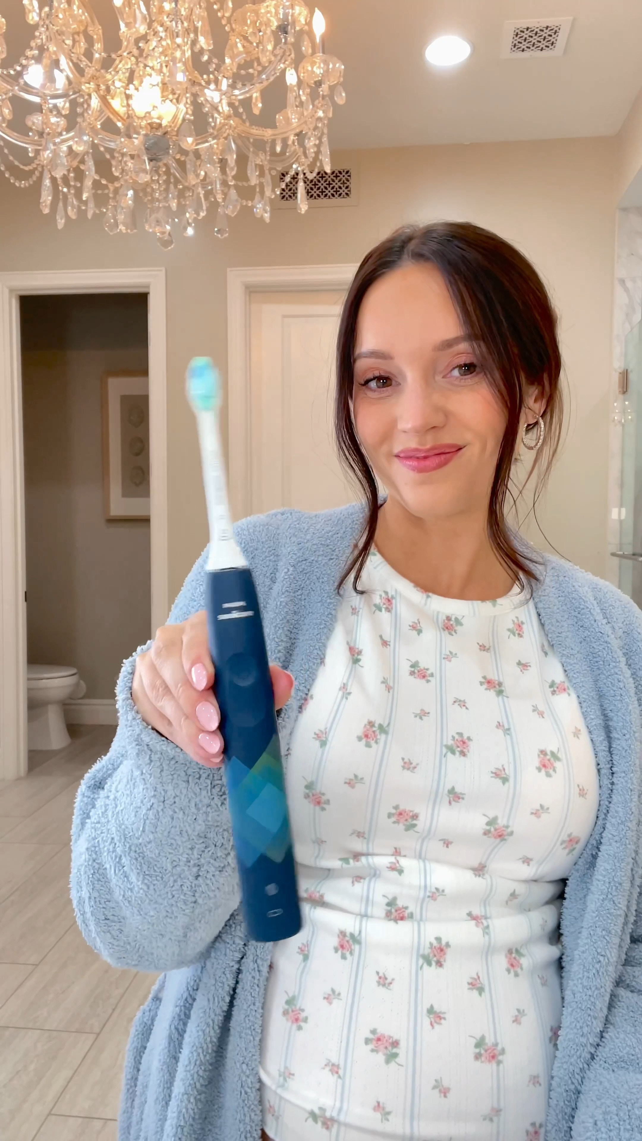 #AD No one likes coffee breath or stains on teeth and that’s why I’m so happy to be partnering with @Target and @PhilipsSonicare to share with you why I love the Philips Sonicare 4100.  It removes up to 7x more plaque than a manual toothbrush and  it truly leaves your teeth feeling SO SMOOTH, as if you just left the dentist office! If you’re looking to improve your oral health, highly recommend making the Sonicare Switch!  #PhilipsPartner #TargetExclusive #SonicareSwitch #TargetPartner #Target

Click the link in my bio to shop this @target exclusive Philips Sonicare 4100 Toothbrush in Navy. 

#LTKBeauty #LTKHome #LTKGiftGuide