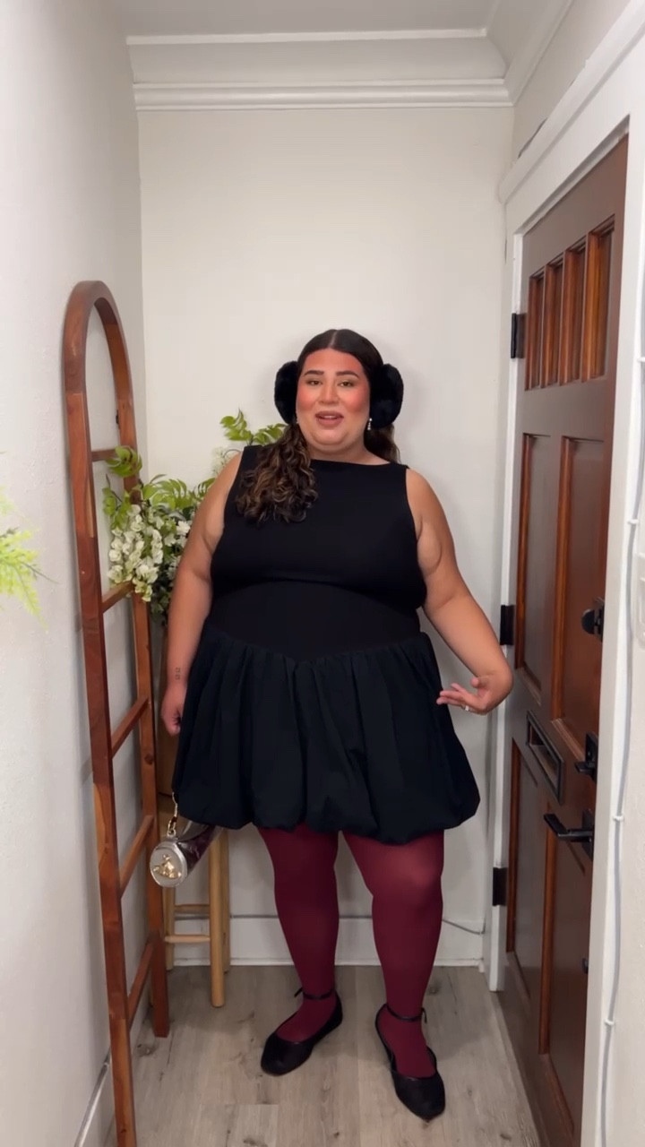 Fat Fit Check: Holiday Party Edition 🎄🎁✨ #holidayparty #winterfashion #bubbledress #dropwaistdress #earmuffs #flats

#LTKootd #LTKHoliday #LTKPlusSize