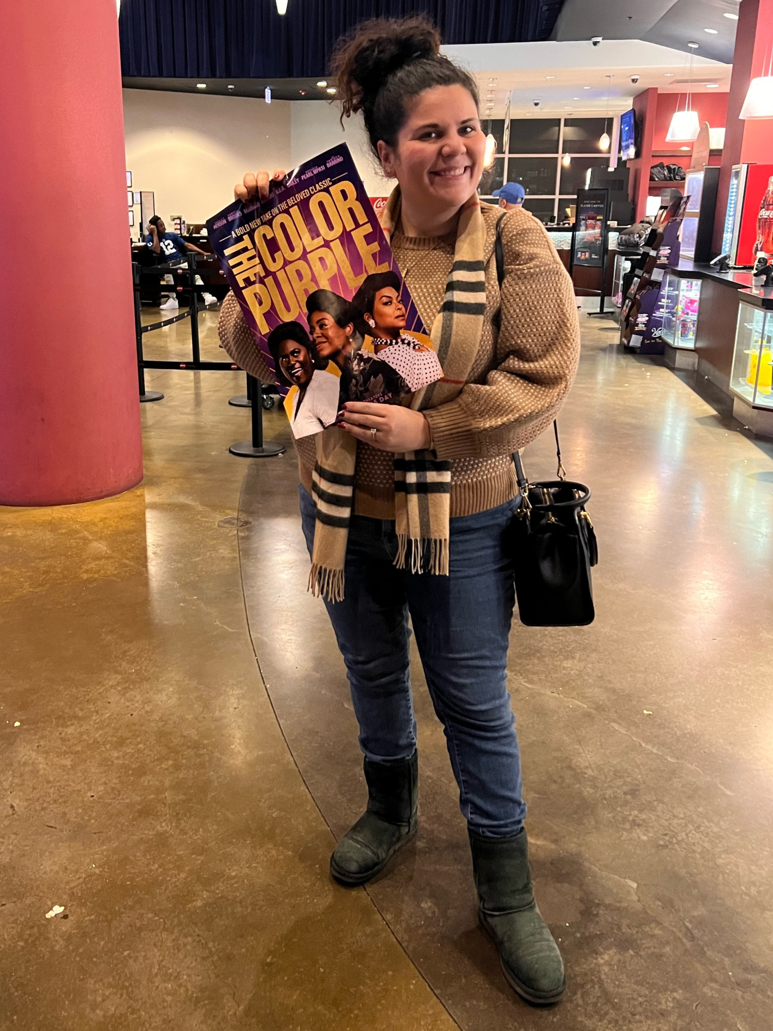 Perfect casual outfit for a winter outing! Such a fab movie! Be sure to check it out! 

#LTKSeasonal #LTKHoliday #LTKplussize