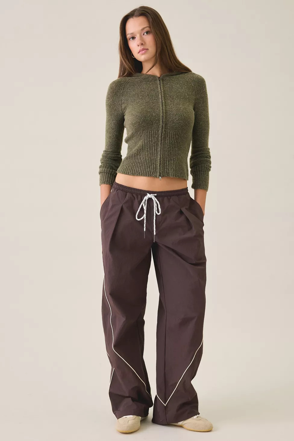 BDG Finish Line Low-Rise Baggy Track Pants | Urban Outfitters (US and RoW)