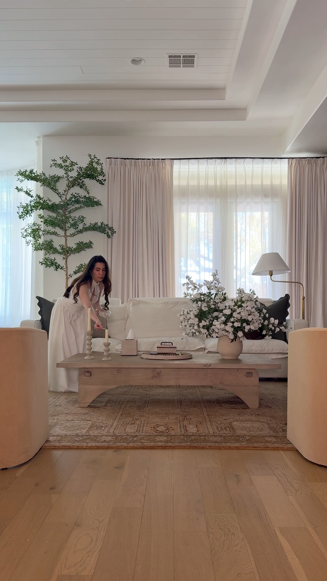 Living room decor 

#LTKHome #LTKMothersDay #LTKdayinmylife