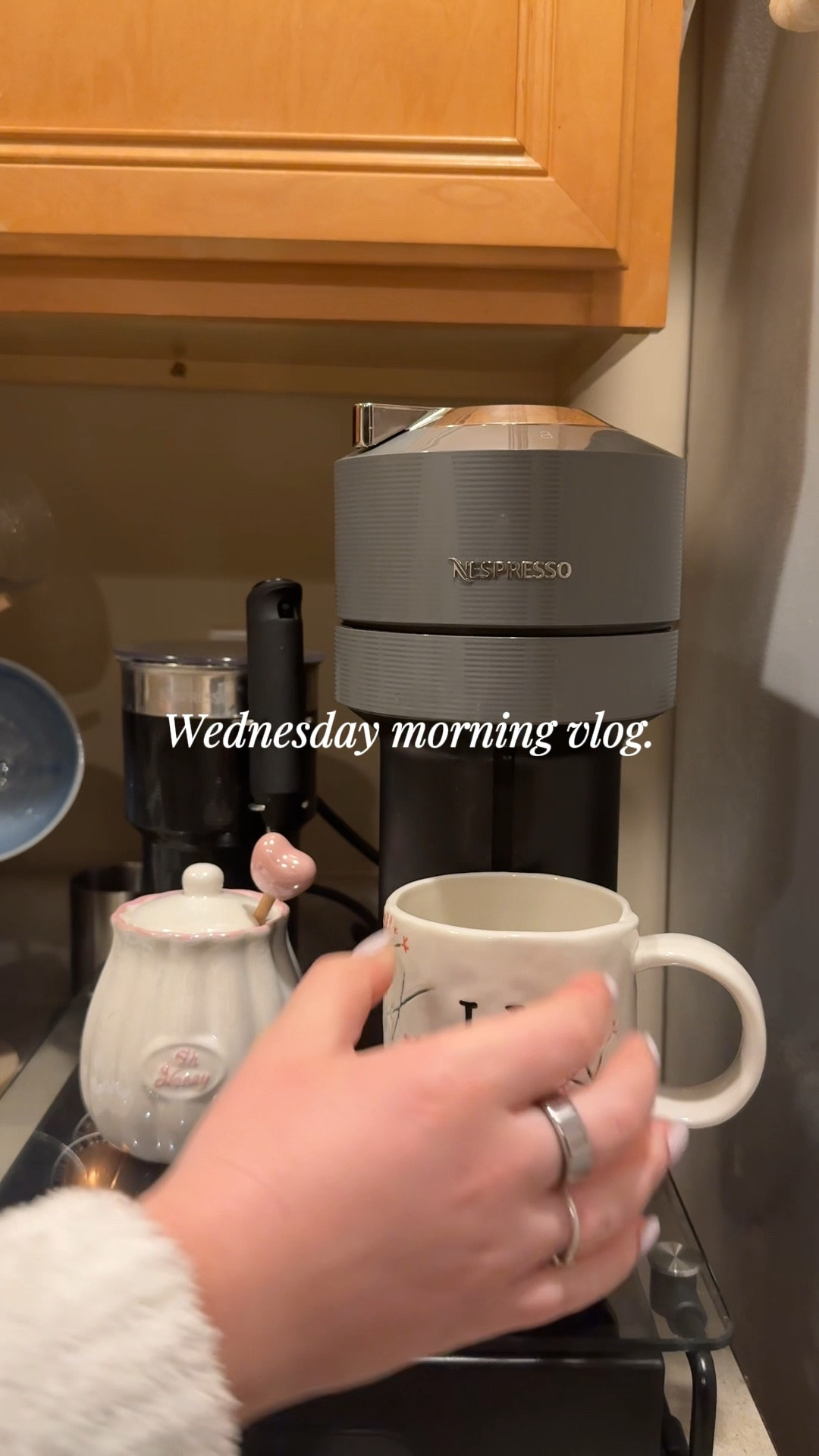 Get ready with me for work!

#LTKgrwm #LTKdayinmylife #LTKmorningroutine