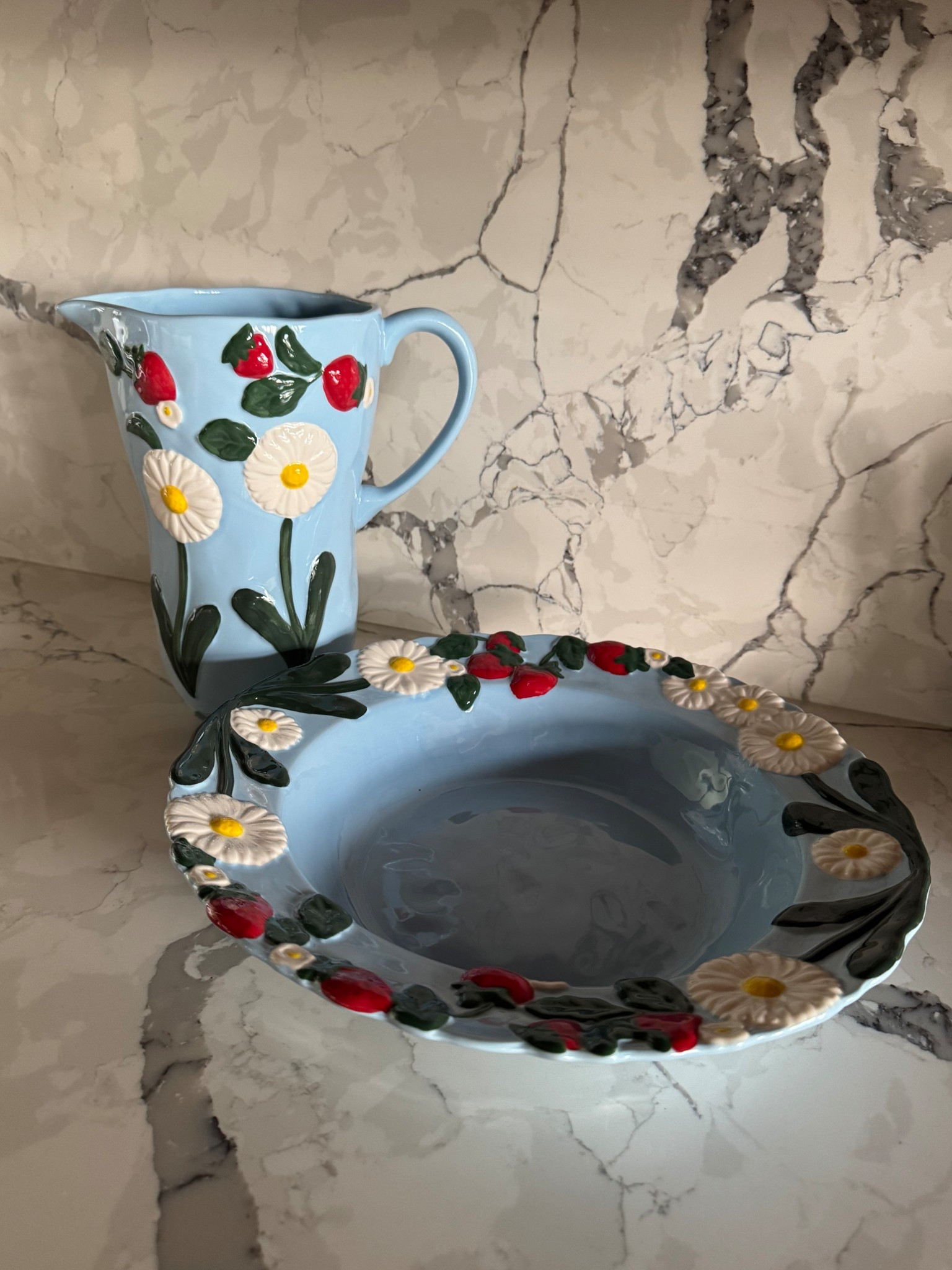 can’t wait to throw summer parties!! 🍓🌼 also has matching bowls, plates and mugs and other matchy items!

#LTKU #LTKHome #LTKGiftGuide