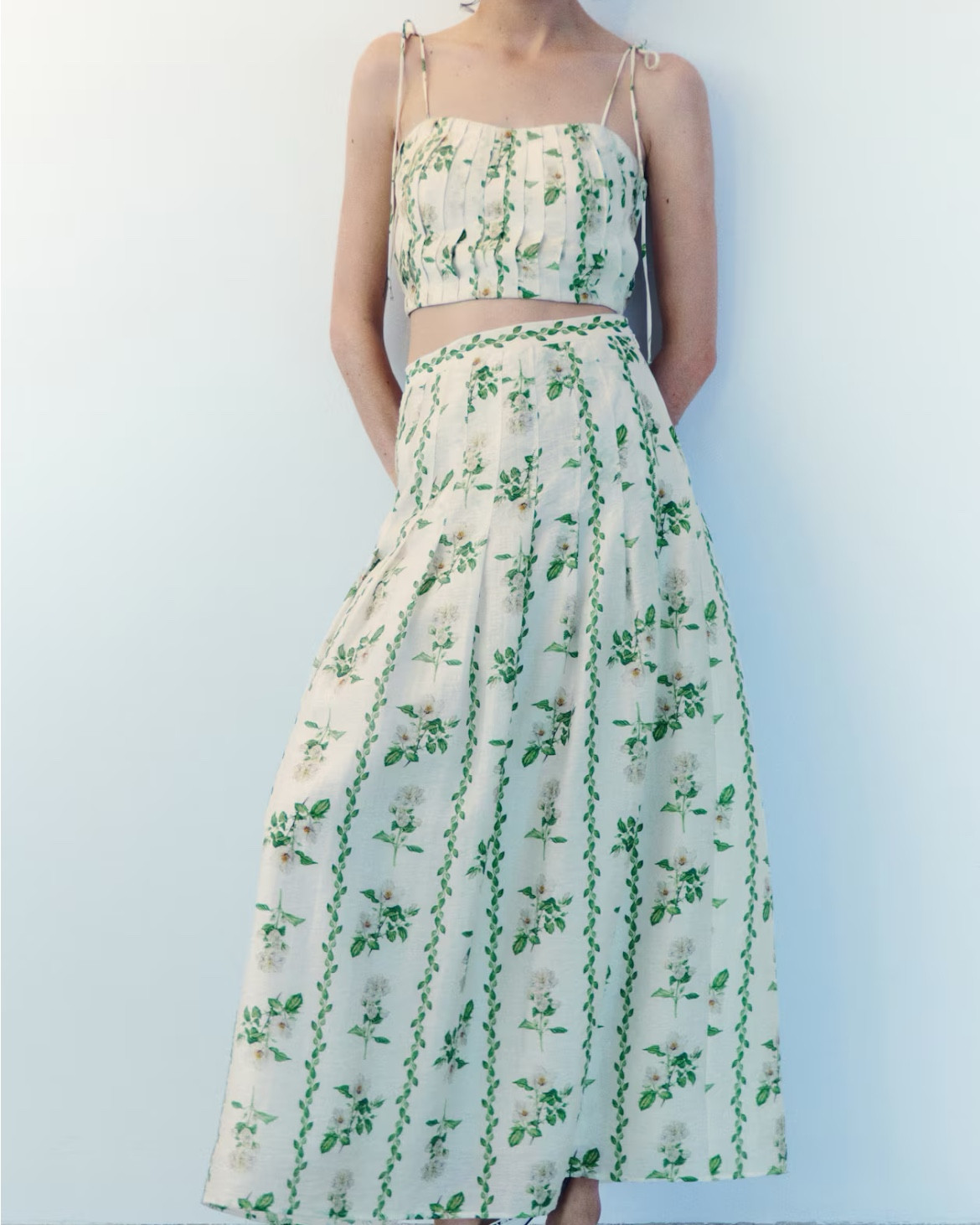 Green and white floral maxi skirt and crop top matching set 

#LTKSeasonal