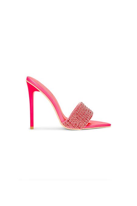 Weekly Favorites- Heels - November 6, 2022 #heels #summershoes #fallshoes #fallsandals #heelsforfall #heelsforsummer #heelsforfall  #wintersandals #wintershoes #heelsforwinter #fallshoes #sexysandals #sandals #weddingguestshoes #heels #trendingshoes #trending #springshoes #heelsforspring #springshoes

#LTKwedding #LTKshoecrush #LTKunder100