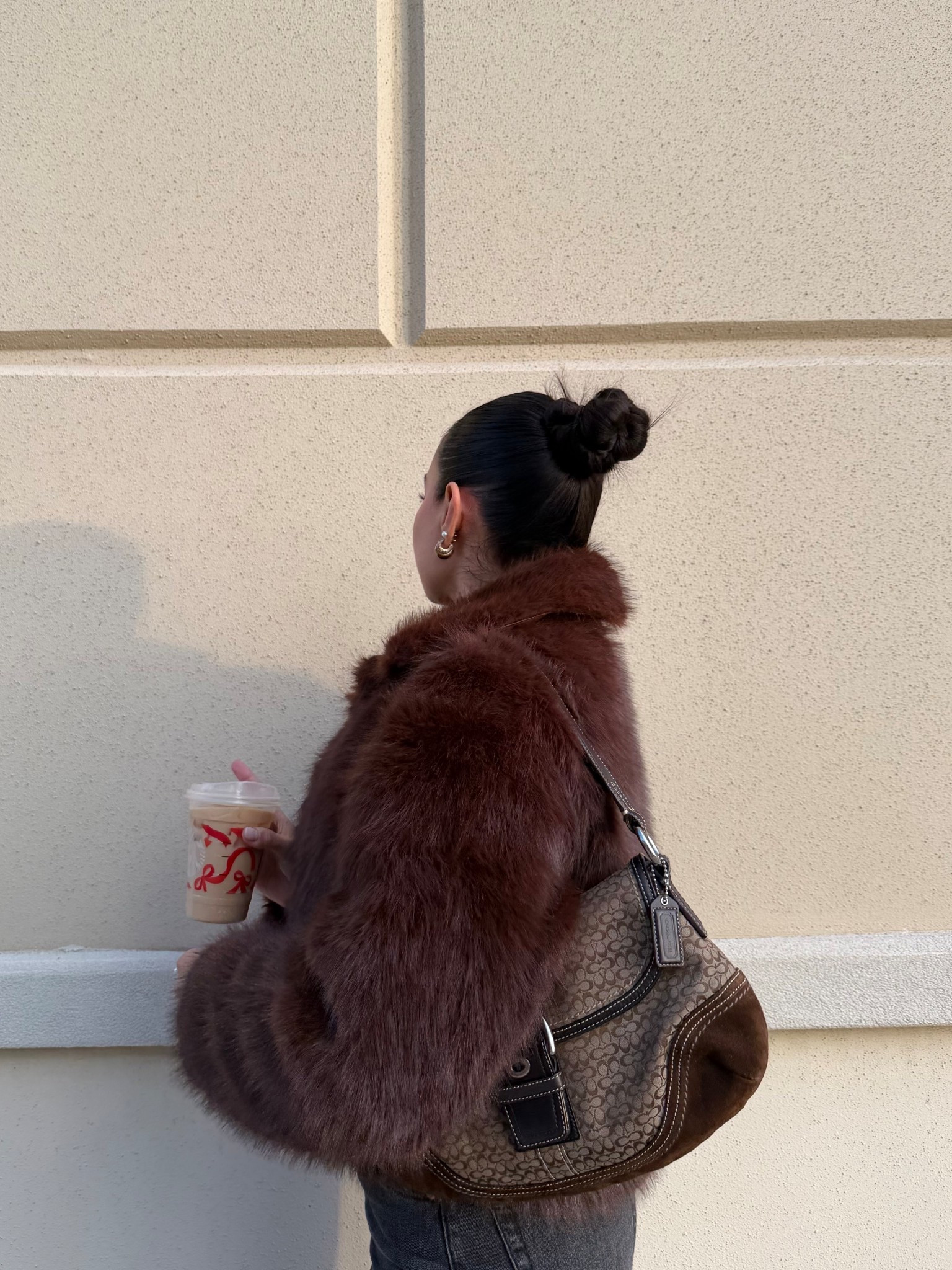 faux fur coat🧸

#LTKHoliday #LTKFindsUnder100 #LTKSeasonal