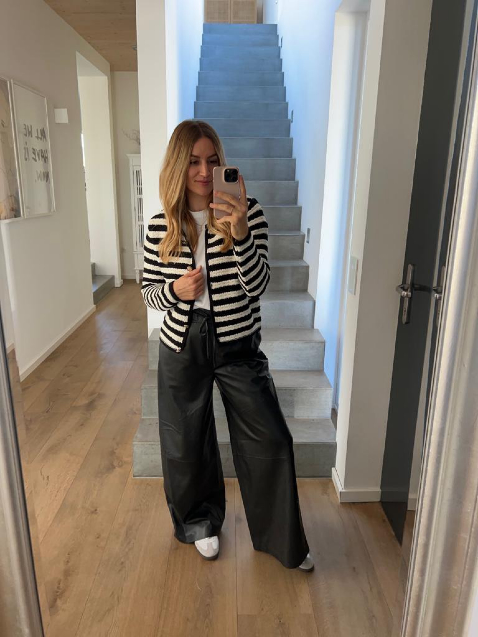 black & white 🖤

#LTKstyletip #LTKSeasonal #LTKeurope