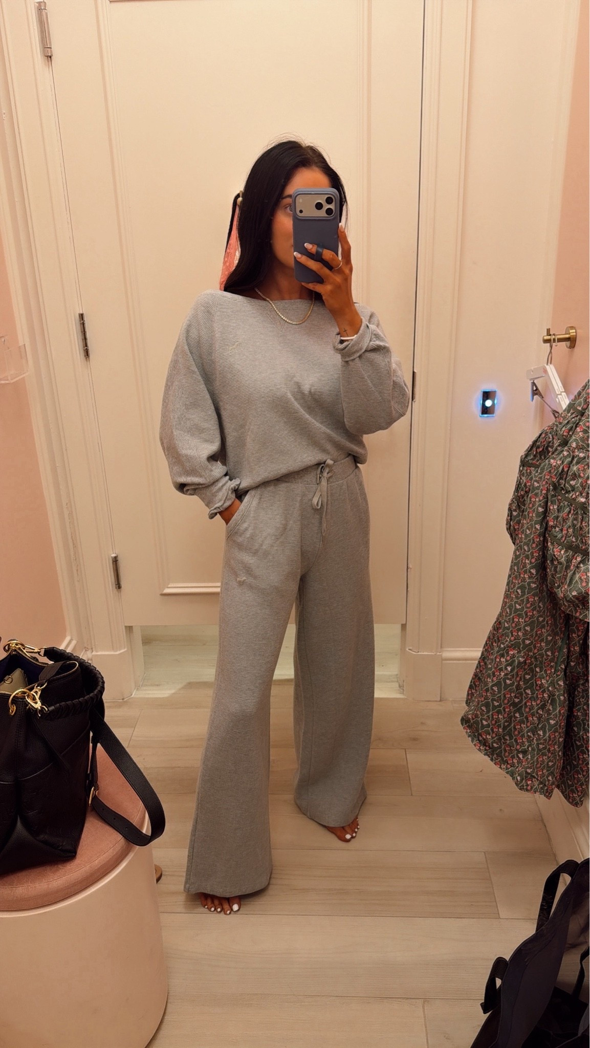 SUPER annoying that it won’t show the picture of the item but you can read the title, I’m sorry about that!!🥺 all are true to size