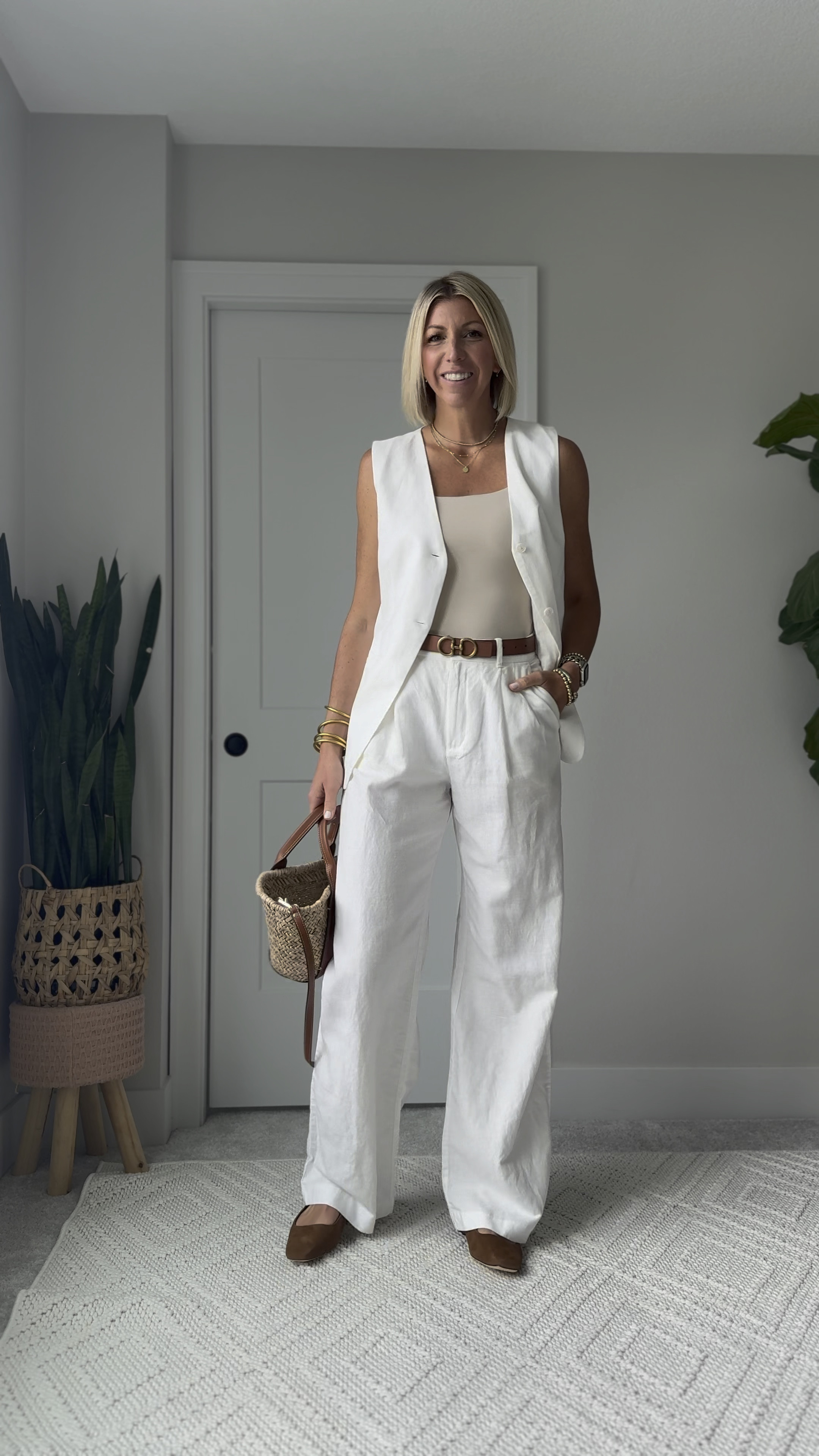  A linen vest is the perfect alternative to a blazer this time of year! It’s brings the polish without the added warmth! I’m wearing my tts small tall 

#LTKFindsUnder100 #LTKWorkwear #LTKOver40