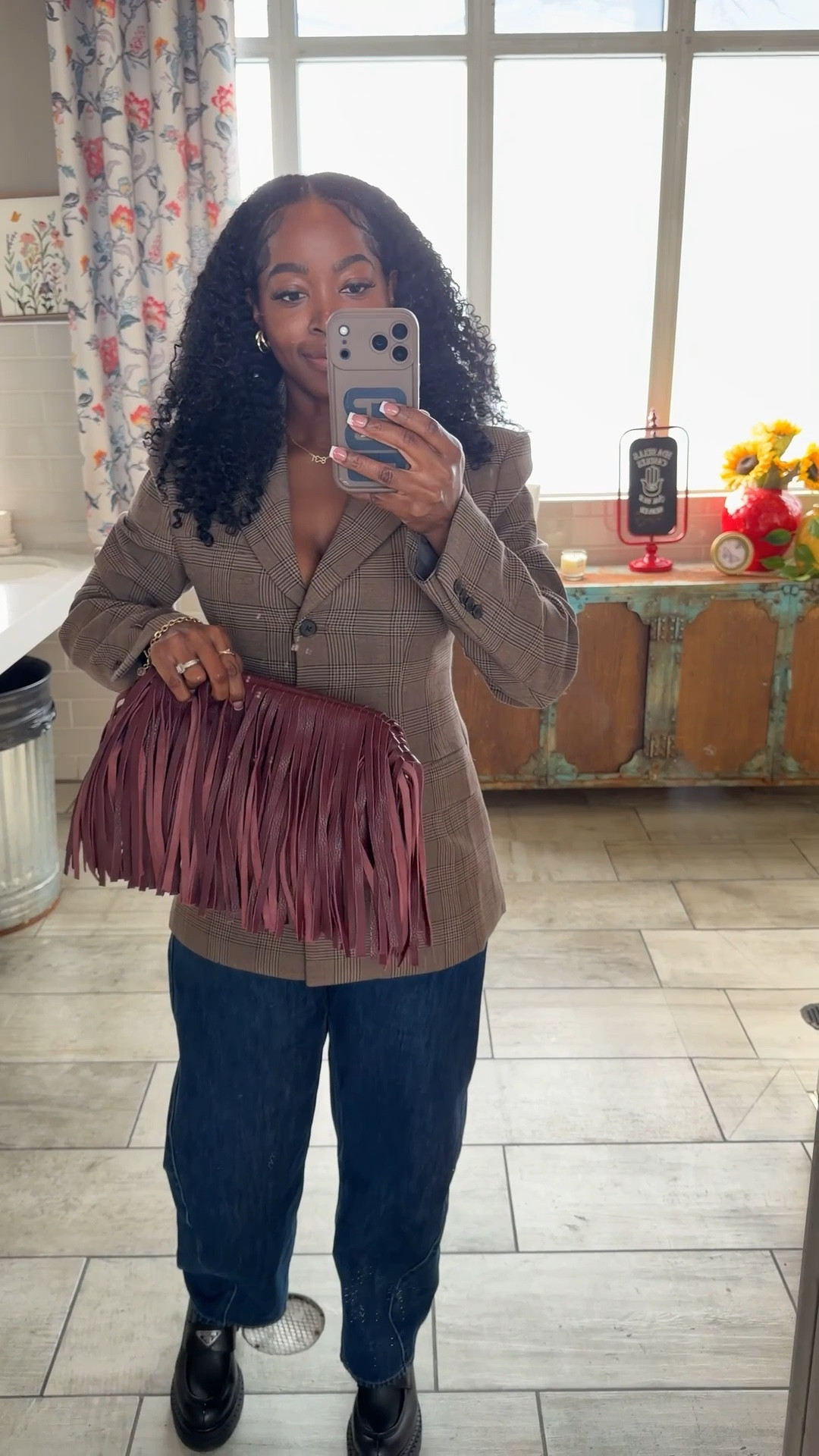 Shop my church outfit 💕 Fitted hourglass blazer, dark blue barrel jeans, with loafers and fringe clutch bag 🫶🏾

#LTKMidsize #LTKootd #LTKU