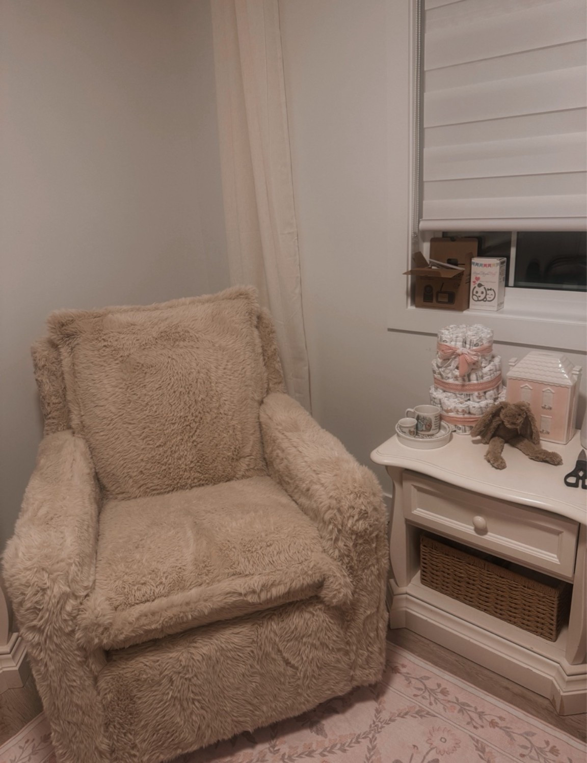 You need this recliner in your nursery 🤍🏡🧺

#LTKkids #LTKfamily #LTKbaby