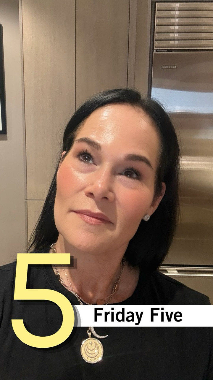 ✨It’s the Friday Five ✨5 travel beauty Holy Grails I can’t live without right now ✈️💄

If you’re looking for multi-use products that save space, underpainting essentials, or the perfect summer lip, I’ve got you covered!

Save this post for your next trip or beauty haul! 🔖

TravelBeauty MakeupRoutine BeautyFavorites Underpainting TravelEssentials DrugstoreBeauty MakeupHaul SummerMakeup BeautyReels FridayFive

#LTKTravel #LTKBeauty #LTKdayinmylife