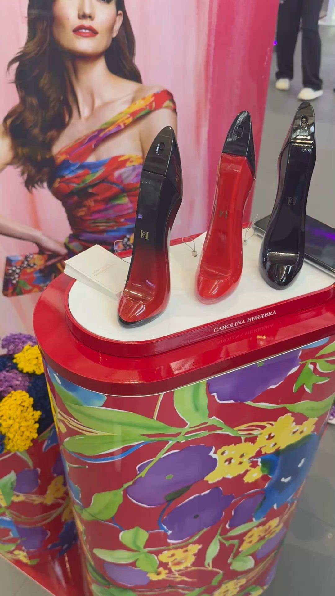 Carolina Herrera conseguiu colocar num sapatinho o cheiro da mulher poderosa e estilosa! 

#LTKbrasil #LTKdicadeestilo #LTKbeleza