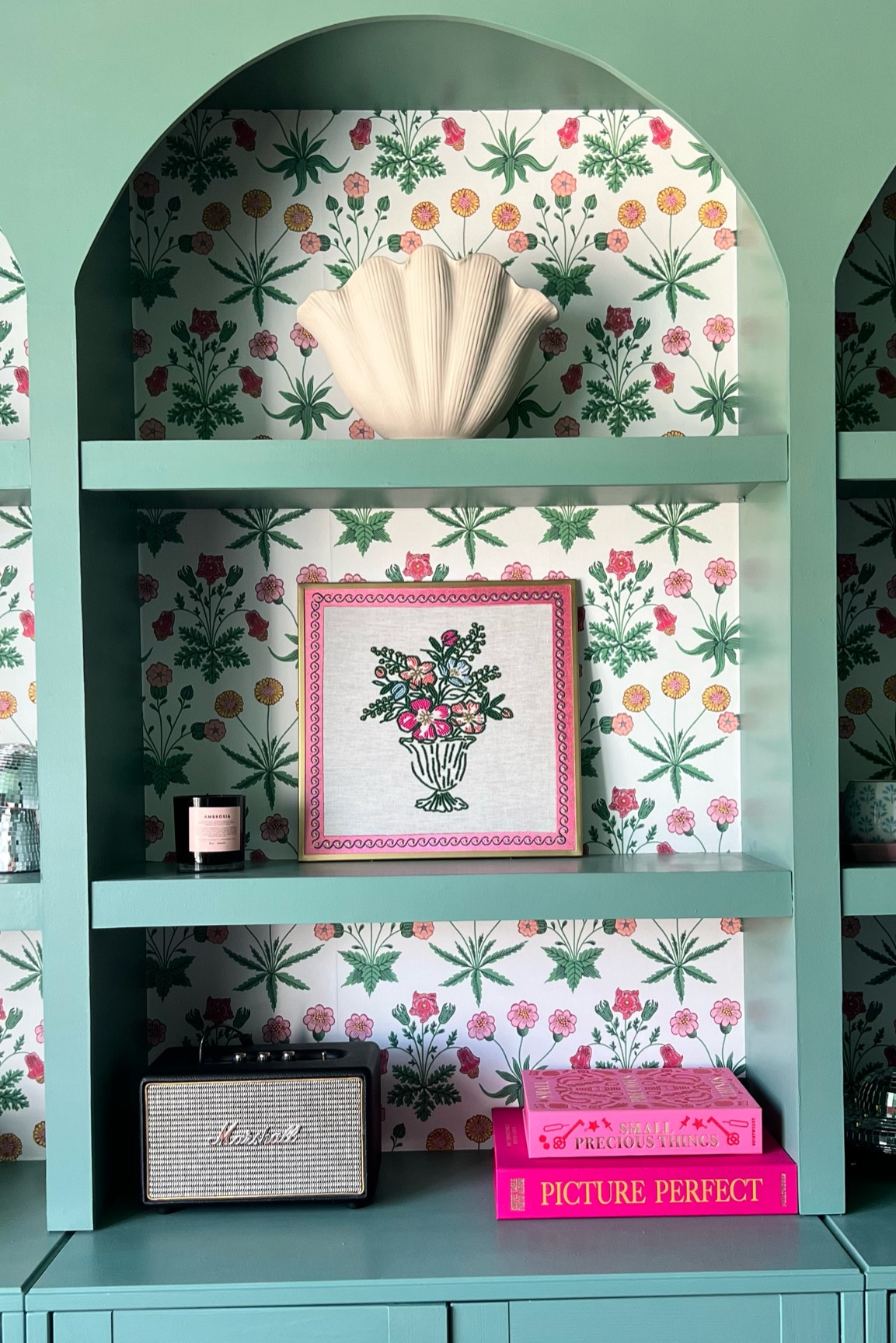 Bookcase styling 

#LTKeurope #LTKuk #LTKhome