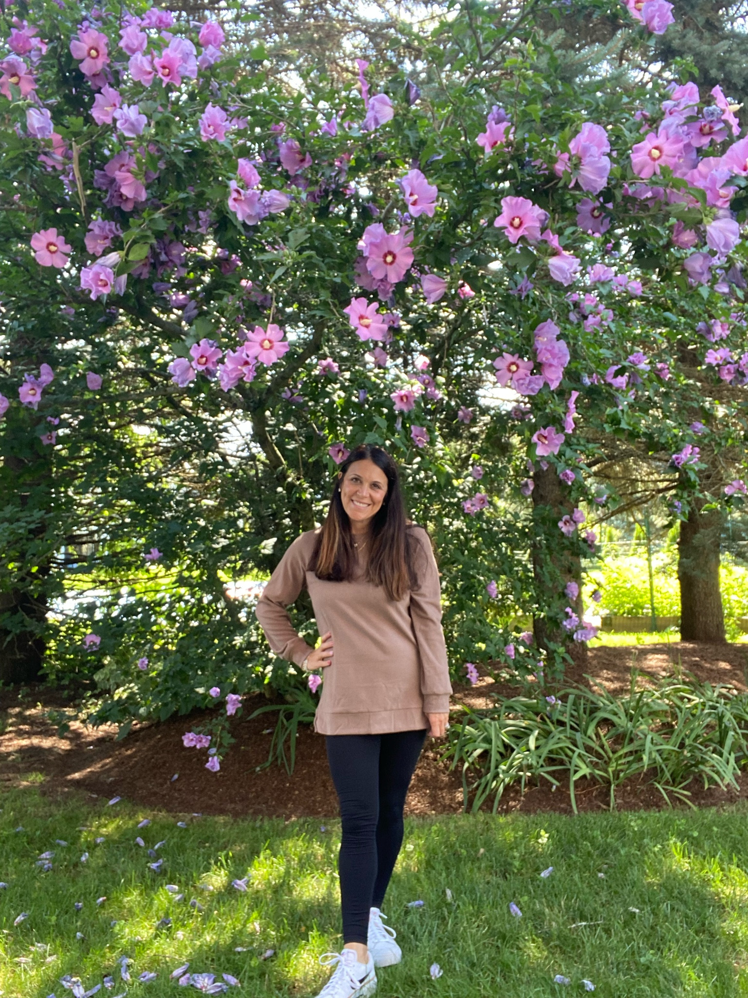 This adorable top I shared last week is finally online and is 30% off today with code 30AISY9N. Runs tts! So comfy, tons of colors!! 


#LTKSeasonal #LTKFind #LTKSale